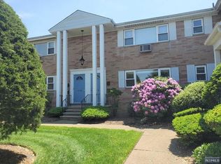 39-14 Dobrin Ct, Fair Lawn, NJ 07410