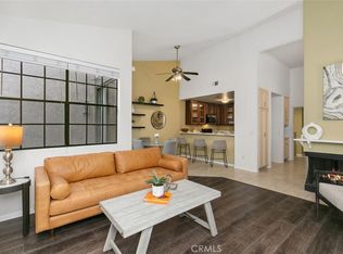 2526 W Macarthur Blvd UNIT J, Santa Ana, CA 92704