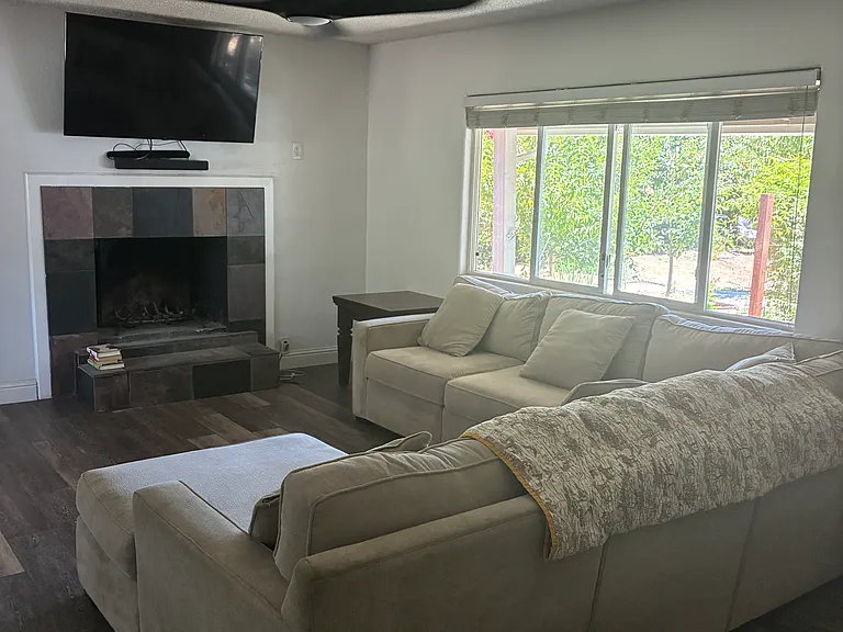 4301 Myrtle Ave — Photo 4