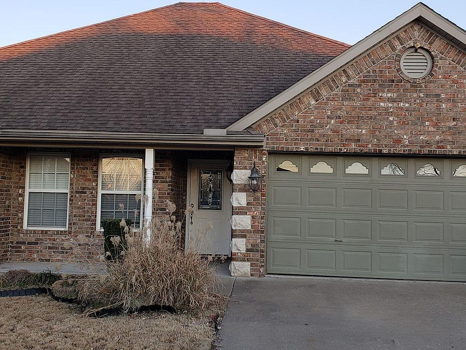1st image of 6017 S 39th Pl