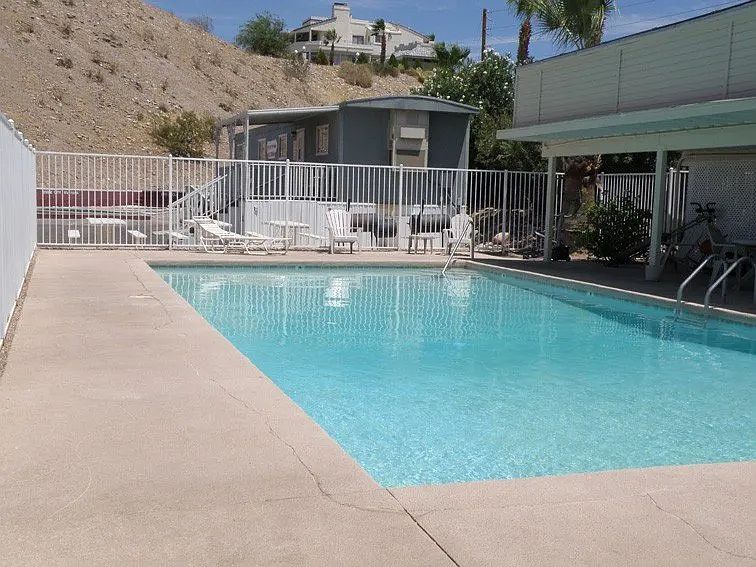 1st image of 2225 Merrill Ave #3