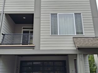13724 Ash Way #F-3, Everett, WA 98204