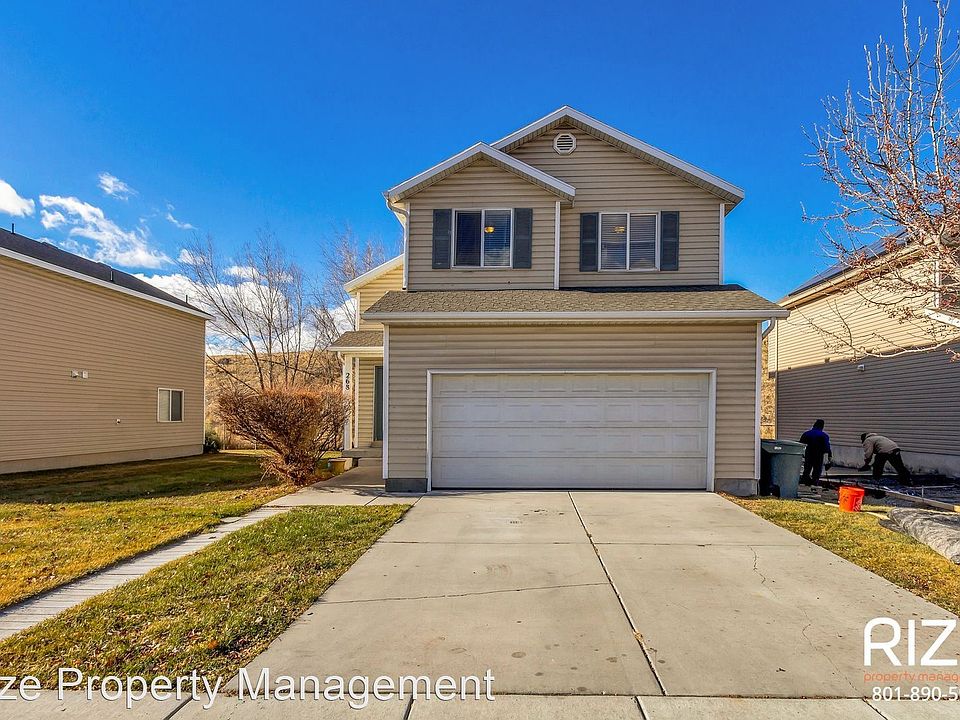 1st image of 268 S Eisenhower Way
