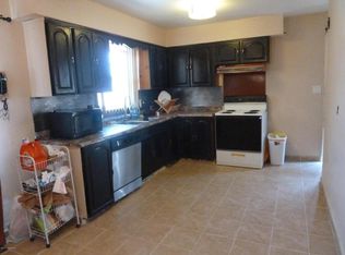 3422 Park Row Dr, Shively, KY 40216