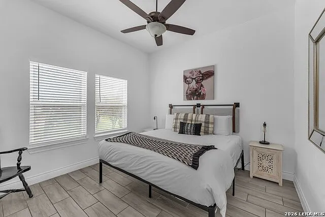 2488 Waterfront Park Dr — Photo 48
