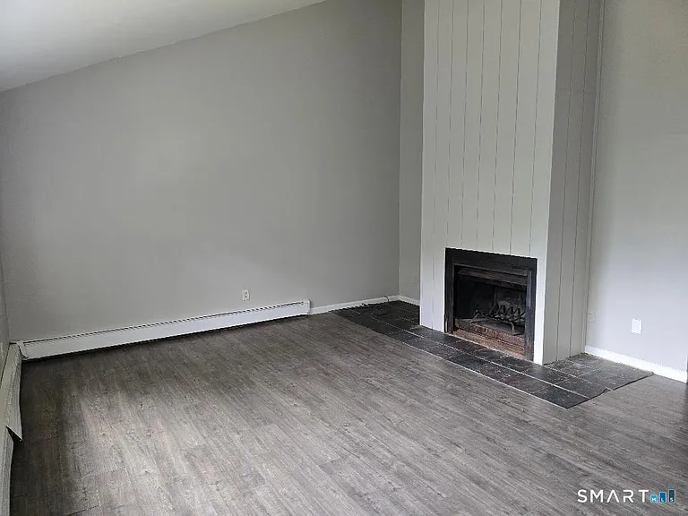 44 Armand Dr #E — Photo 3