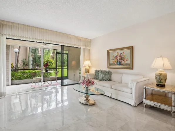 2307 SW 15th Street SW #1, Deerfield Beach, FL 33442