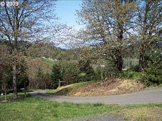 4th image of 8 Noblewood Ln