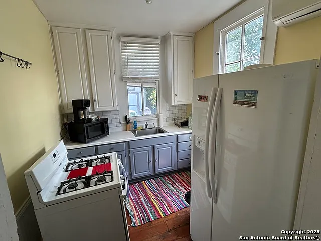 203 Devine St #2 — Photo 7