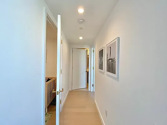 Rented by Modern Spaces | media 9