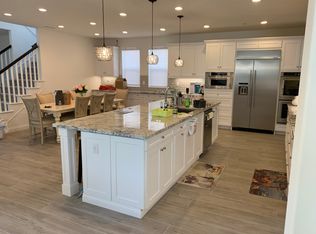 19 Victory Rd, Tustin, CA 92782