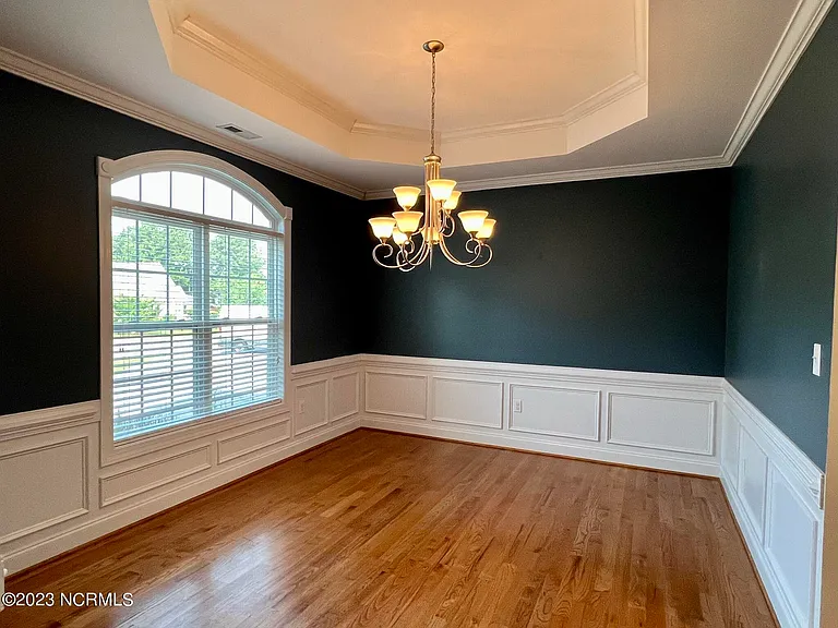 206 Sandy Springs Rd — Photo 9