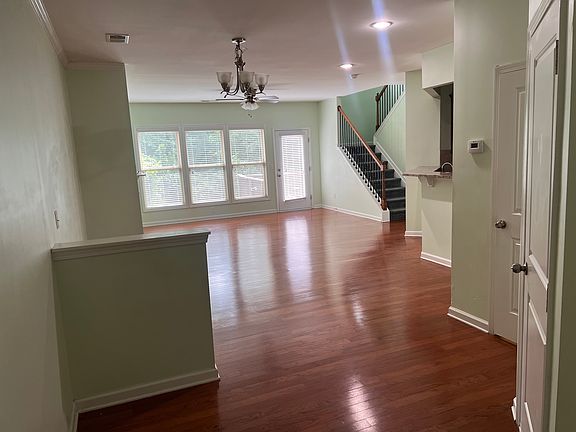 3rd image of 4145 Hammond Bridge Dr