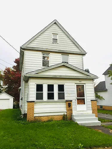 1626 Manhattan Ave Photo 1