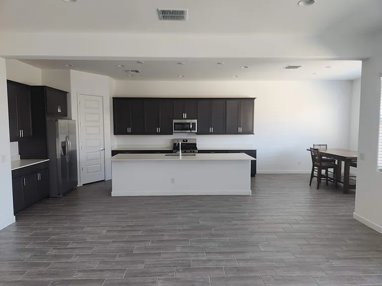 16833 W Smoketree Dr — Photo 5