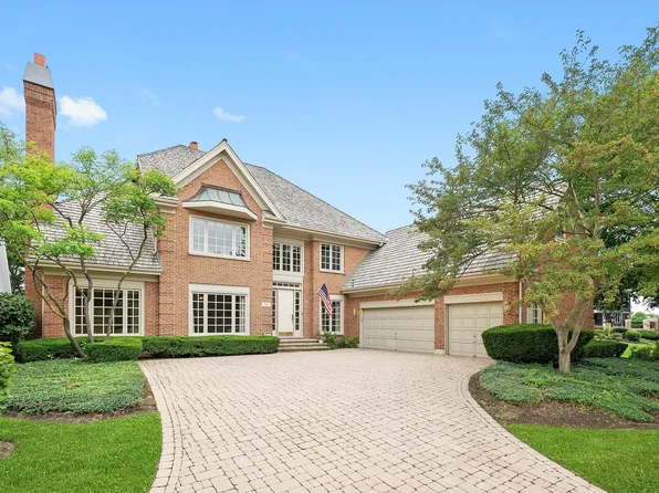 16 Graystone Ct, Barrington, IL 60010