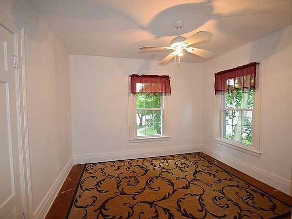 4th image of 3202 Crescent Pkwy