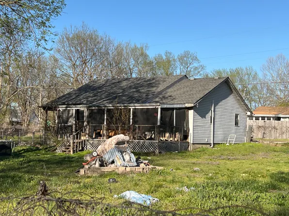 205 Chitwood St, Carl Junction, MO 64834
