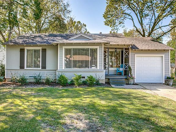 2nd image of 2114 Montalba Ave