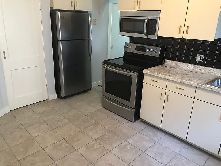68 Calder St #2 — Photo 4