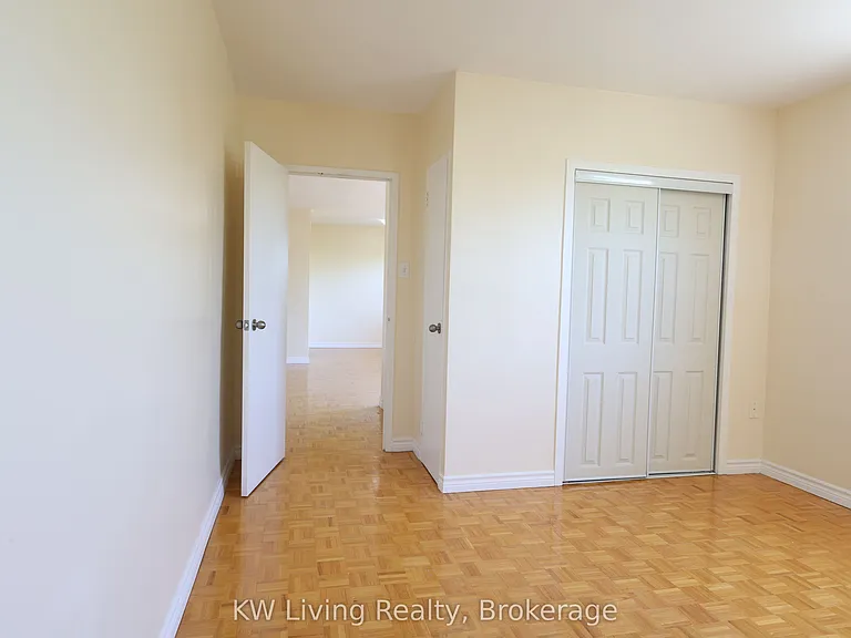 480 Lakeshore Rd E #506 — Photo 24