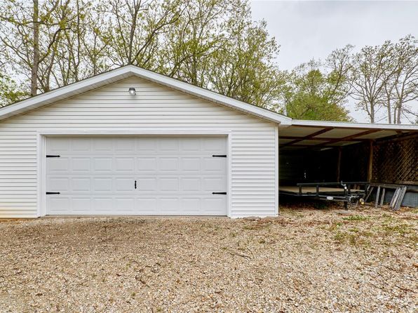 98 Roberts Acre Dr, Troy, MO 63379