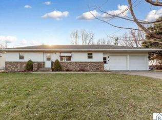 580 N Waterville Ave, Le Center, MN 56057