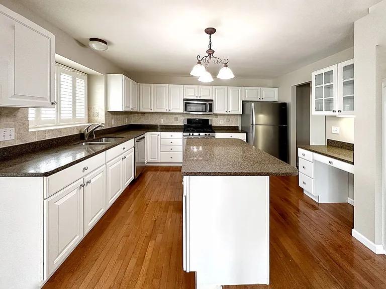 6 Savannah Hill Dr — Photo 5