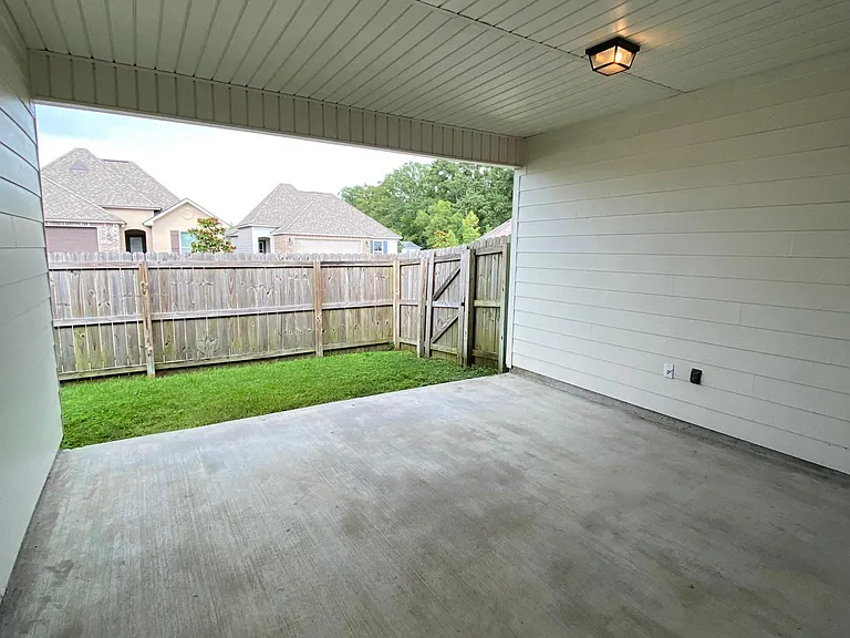 1406 Alouette Dr — Photo 30