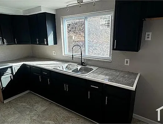 3 bed, $1,450 — Photo 4