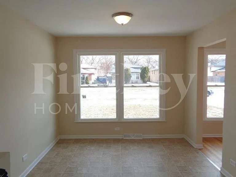 14812 Ellis Ave — Photo 5
