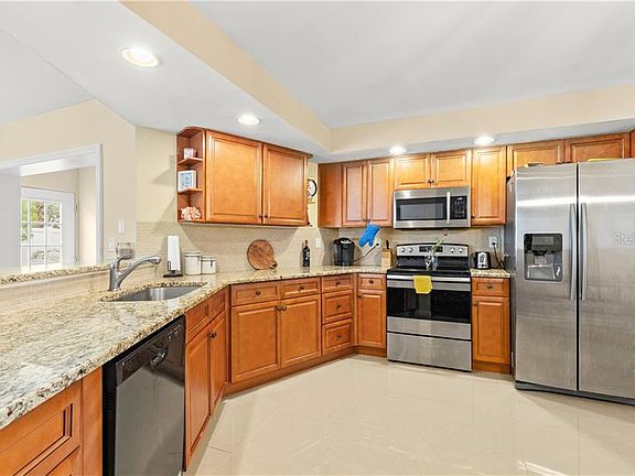 3rd image of 1388 Forest Lawn Ct