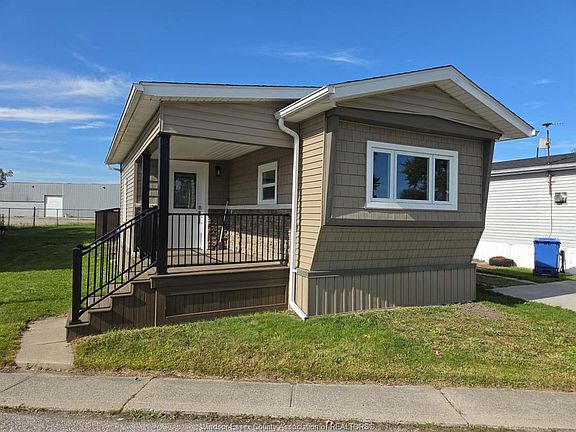 2nd image of 22 Robin Cres