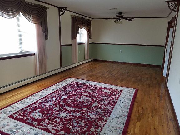 4th image of 81 Mount Fairweather Ln