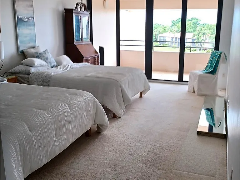 5260 S Landings Dr #405 — Photo 8