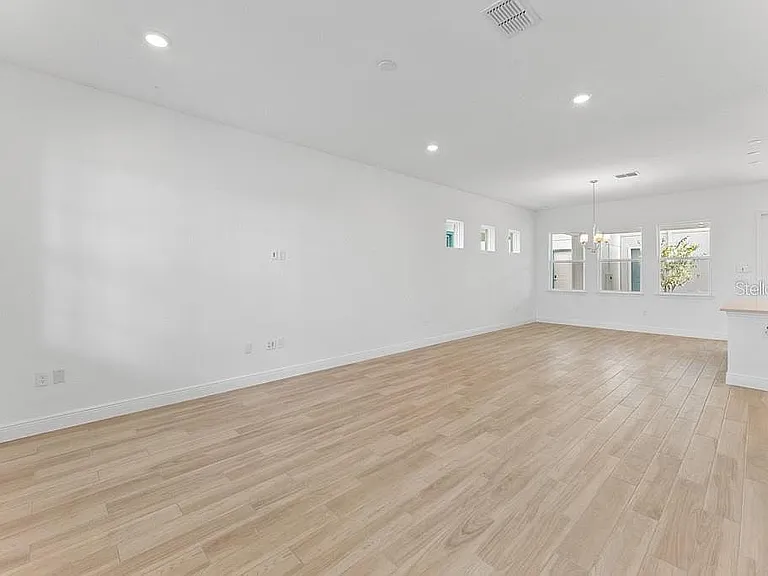 10115 Pearson Ave — Photo 4