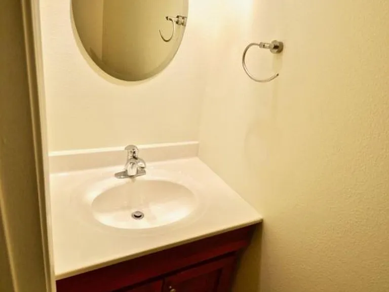 99 Montsalas Dr — Photo 10