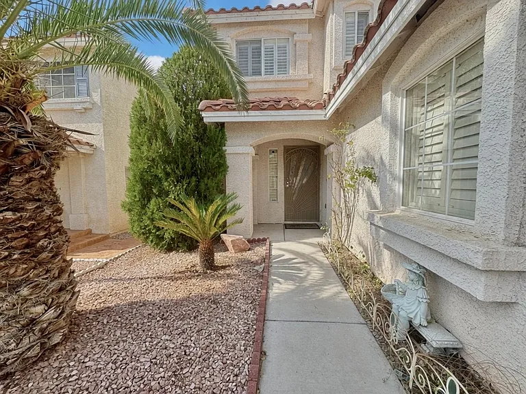 9783 Ocotillo Falls Ave — Photo 2