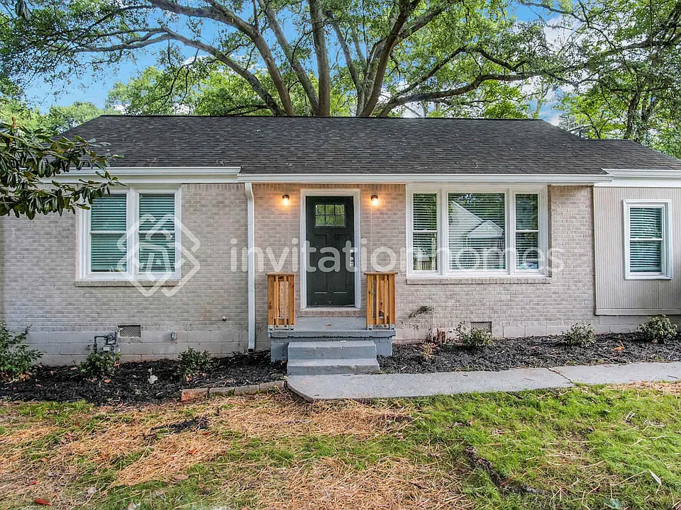 2674 Joyce Ave