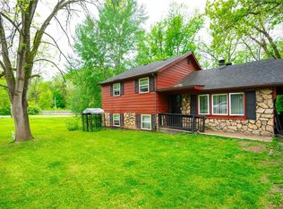 15 Highwood Dr, Belleville, IL 62223