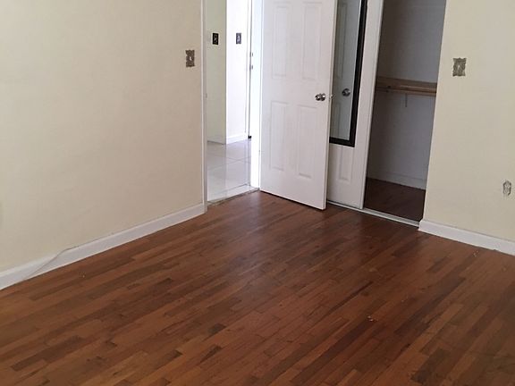 2nd image of 1220 Marseille Dr APT 5