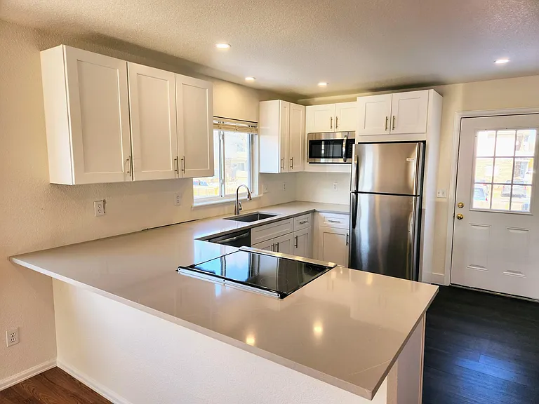 238 Sorento Pl — Photo 5