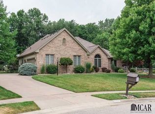 1248 Burningbush Ct, Temperance, MI 48182