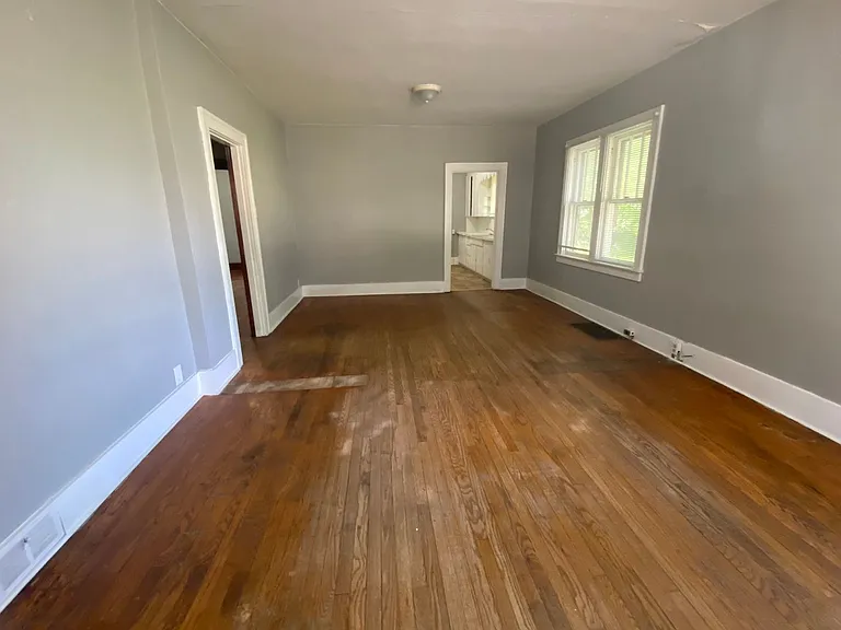 811 S Sprigg St — Photo 5