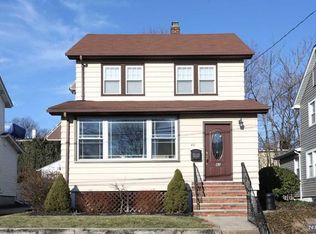 42 Beverly Rd, Oradell, NJ 07649