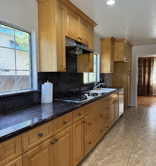5412 Hazeltine Ave — Photo 25