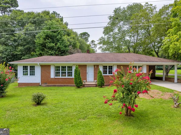 384 Foster St, Cornelia, GA 30531