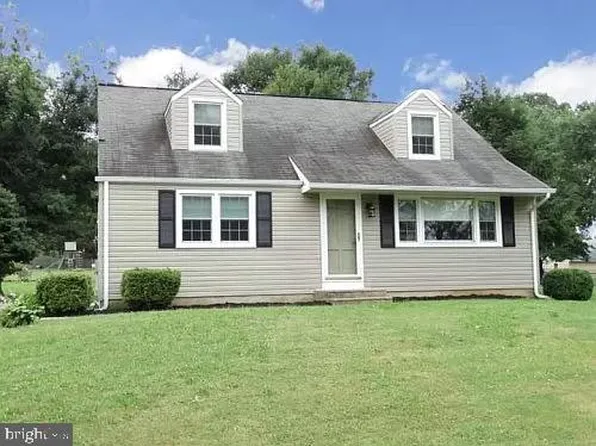 4761 Meeting Rd, Bensalem, PA 19020