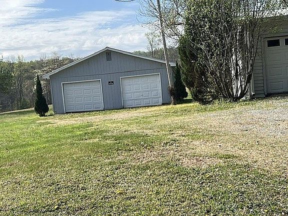 2nd image of 333 County Road 195