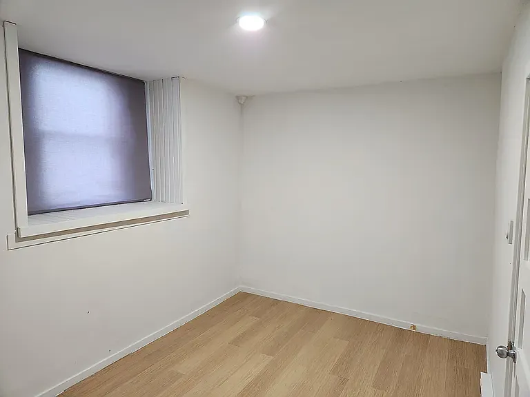 13 Vine St #1 — Photo 6